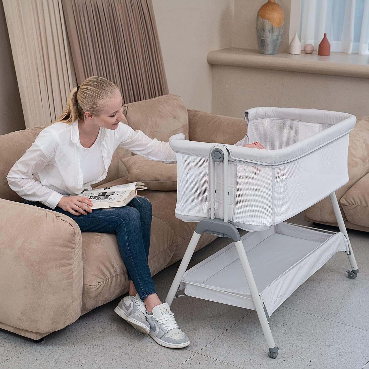 Baby Bedside Bassinet Beige BN02